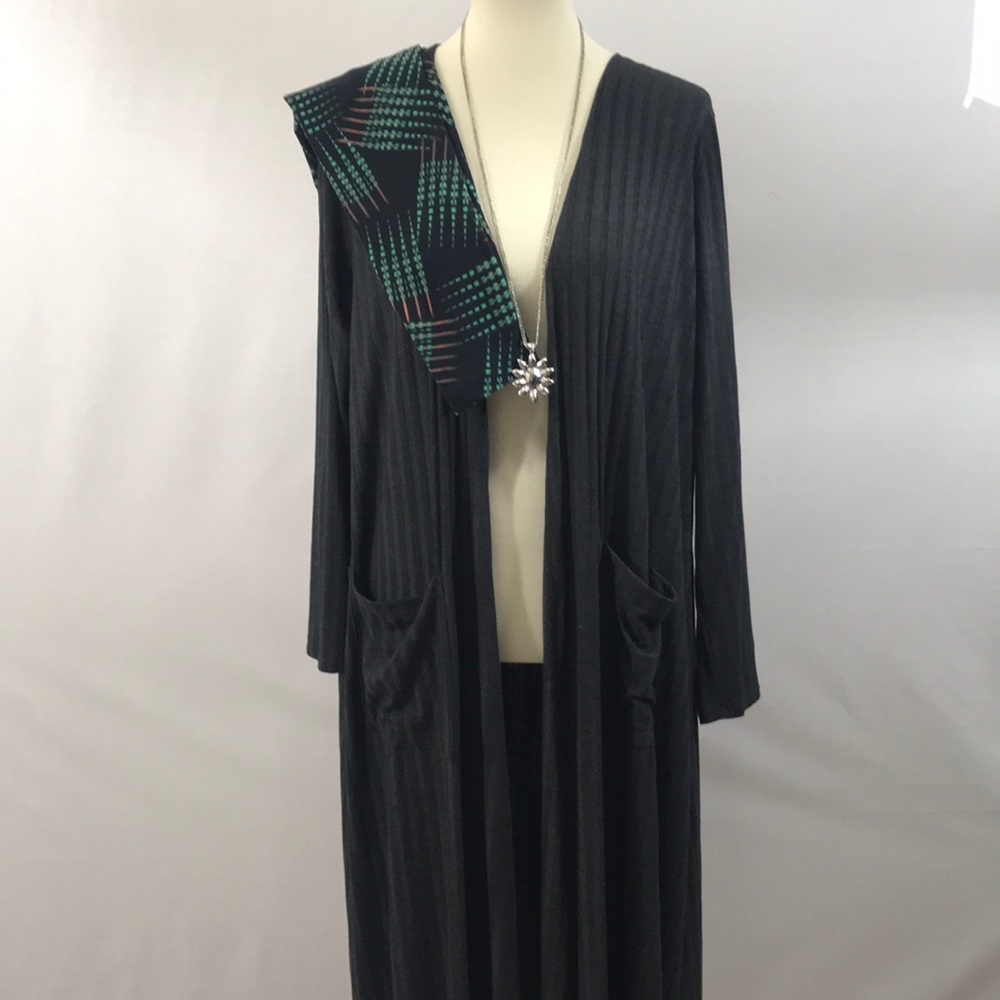 Lularoe charcoal sarah with matching leggings